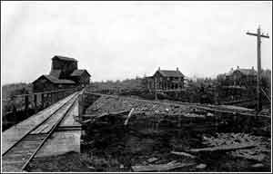 No 7 Shaft House, Tramway to Mill and Two Staff Houses